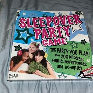 The Sleepover Party Game By Endless Games, 2014, *Complete*